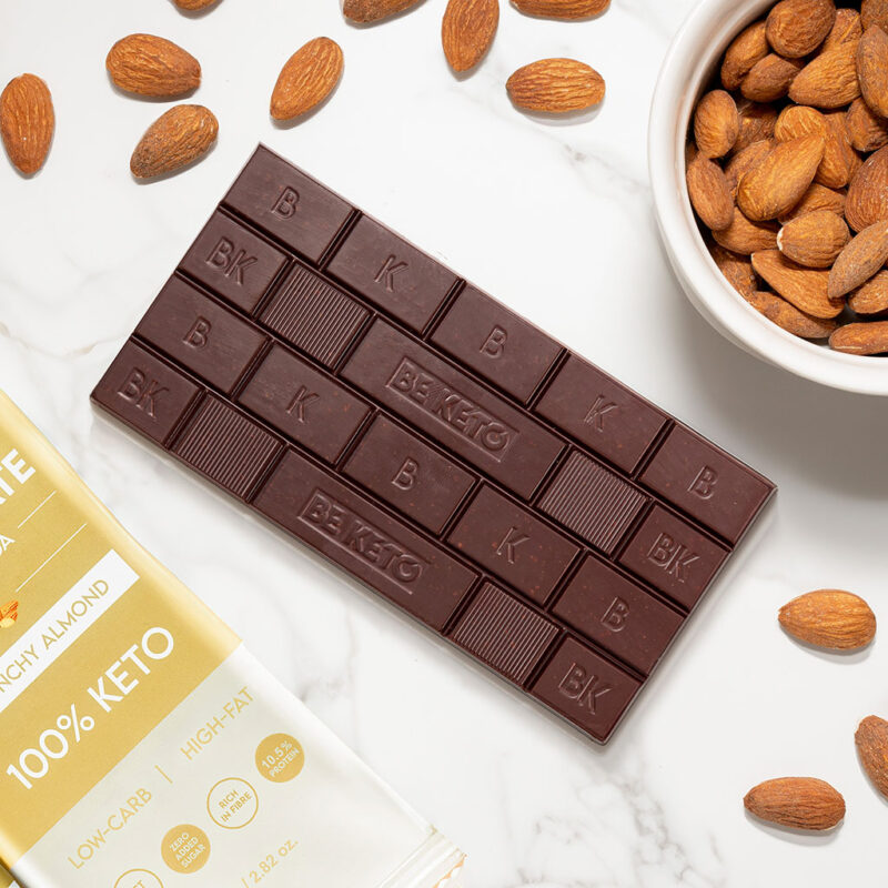 Wegańska Keto Czekolada z Olejem MCT - Chrupiący Migdał 80g